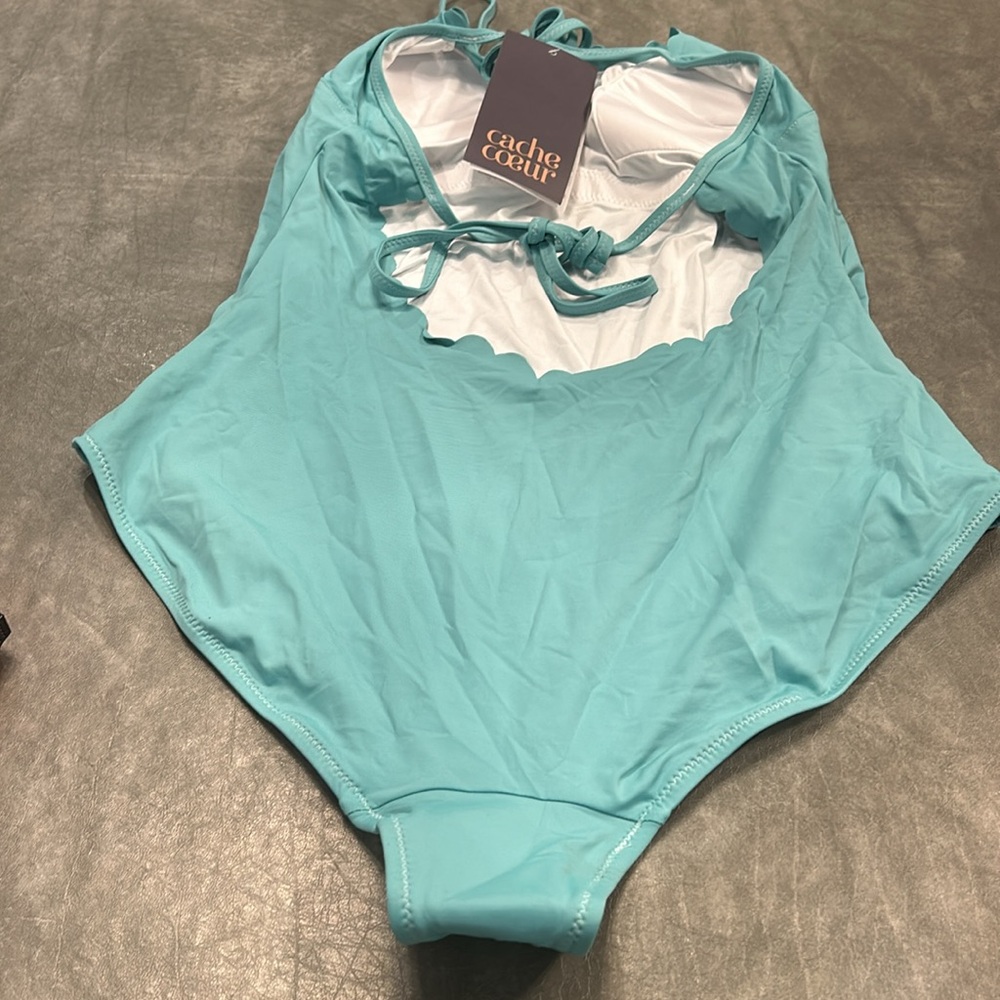 Cache Coeur Light Blue One Piece - Picture 3 of 4